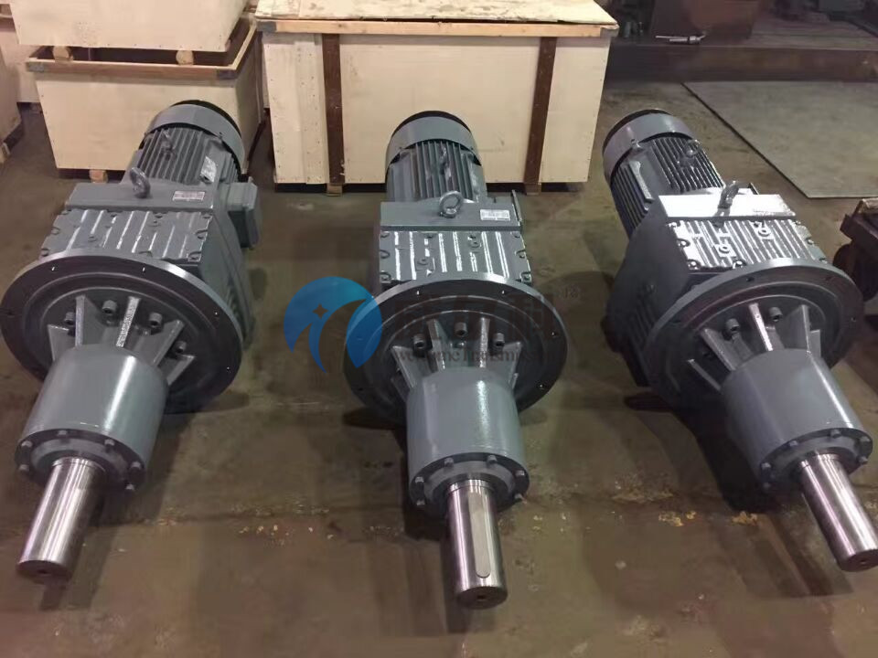 玖龍紙業(yè)訂購(gòu)我司非標(biāo)減速機(jī)9臺(tái)，維修十噸級(jí)減速機(jī)一臺(tái)